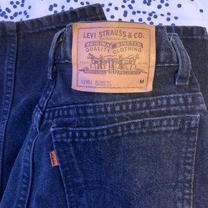 levi straight leg jeans